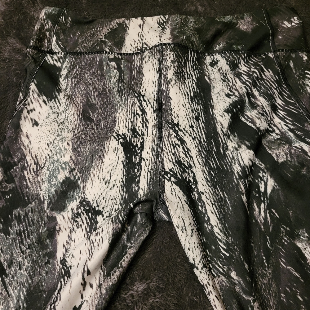 Under Armour Abstract Black and White Leggings